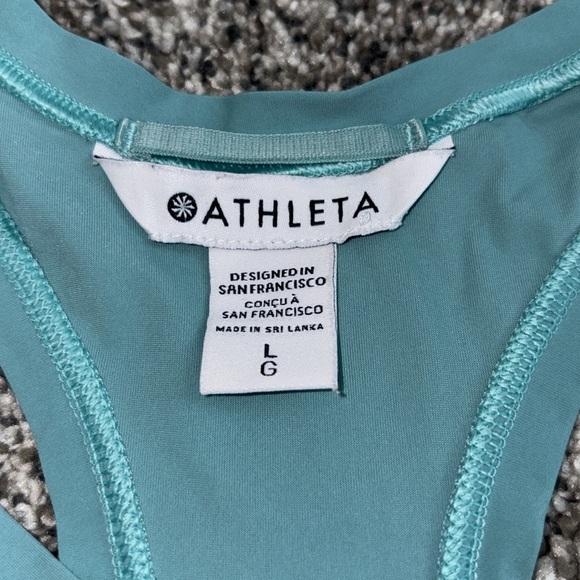 Athleta Ultimate Scoop Tank in Aqua Blue - Picture 4 of 7